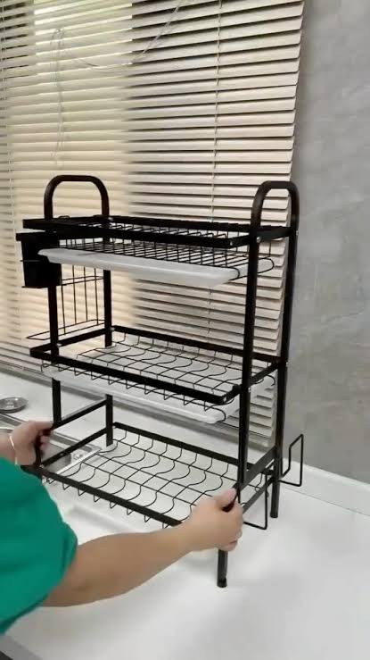 Dish drainer